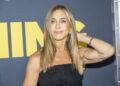 Jennifer Aniston Dreams of Starring on Broadway, Admits It ‘Terrifies’ Her But ‘It’d Be Fun’ – Globe Magazine
