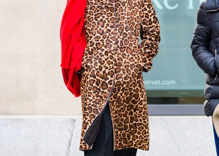 *exclusive* new york, ny after spending a week full of premieres for her latest movie, "die my love," jennifer lawrence is now spending some family time with her parents. pictured: jennifer lawrence backgrid usa 23 october 2025 byline must read: backgrid usa: +1 310 798 9111 / usasales@backgrid.com uk: +44 208 344 2007 / uksales@backgrid.com *uk clients pictures containing children please pixelate face prior to publication*