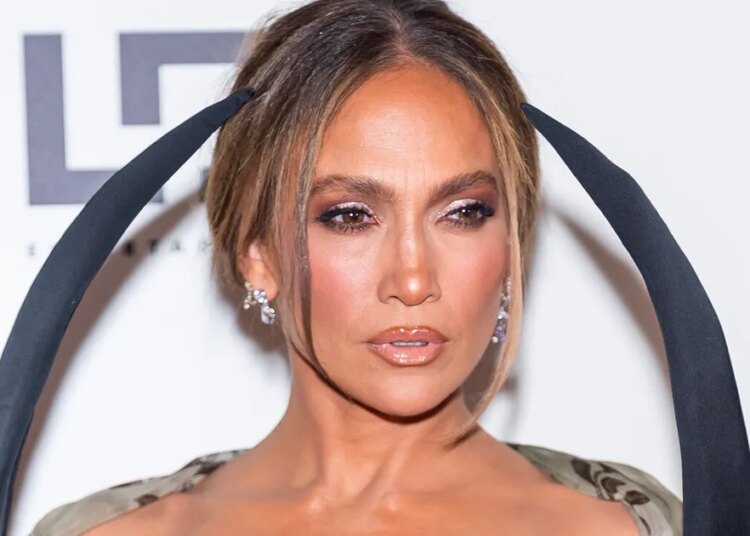 Jennifer Lopez Kiss-And-Tells On Which Co-Star Was The Best Kisser