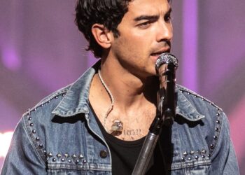 Joe Jonas Denies Using Cocaine Onstage
