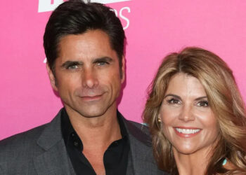 John Stamos wears grey blazer with Lori Loughlin on red carpet