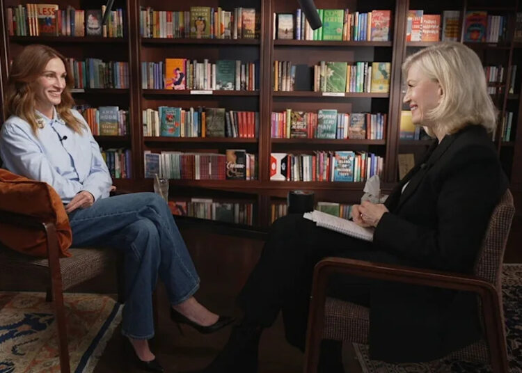 ABC - PHOTO: Julia Roberts and Diane Sawyer appear in this image.