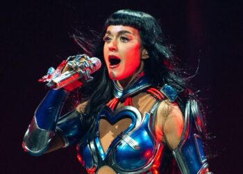 Justin Trudeau 'pursuing' Katy Perry since their first date - Celebrity News - Entertainment