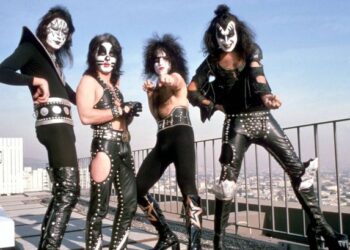 KISS