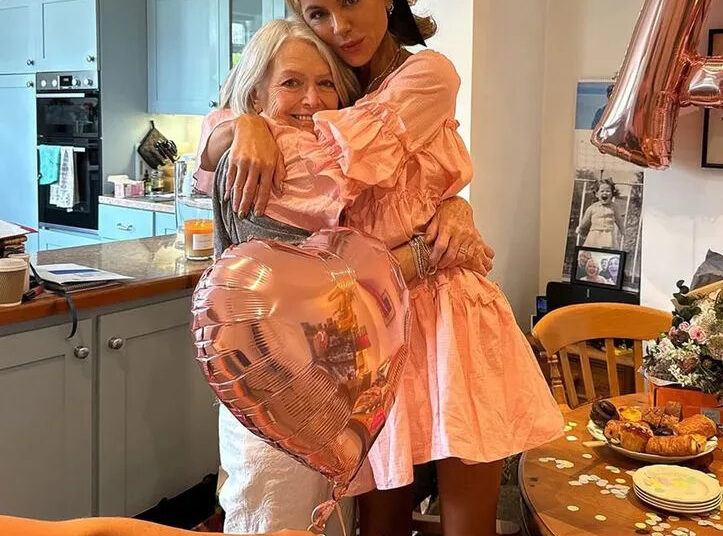 Kate Beckinsale/Instagram Kate Beckinsale and her mother in an Instagram post.