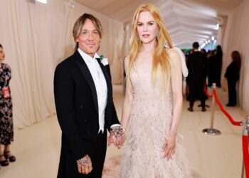 Keith Urban Changes 'The Fighter' Lyric About Nicole Kidman at Show