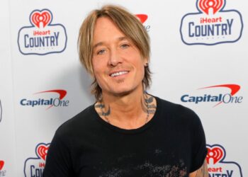 Keith Urban Reacts to Fan Mentioning 'Nicole' After Split