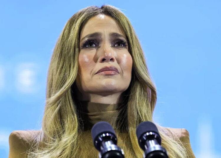 Jennifer Lopez Left This 'Wednesday' Star Decidedly Unimpressed