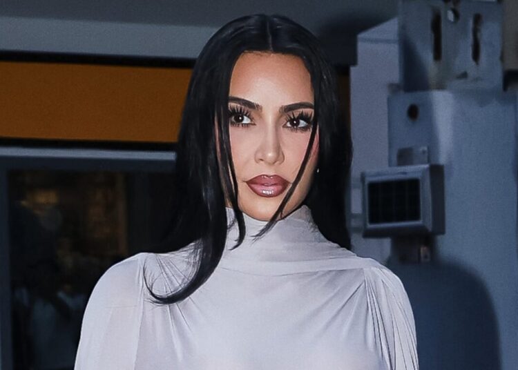 Kim Kardashian Shares Plans to “Give Up Being Kim K” to Practice Law—If She Passes the Bar – Globe Magazine