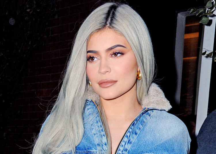 Kylie Jenner ‘Came Out of the Womb’ With Pop Star Dreams – Despite Needing Liquid Courage to Sing – Globe Magazine