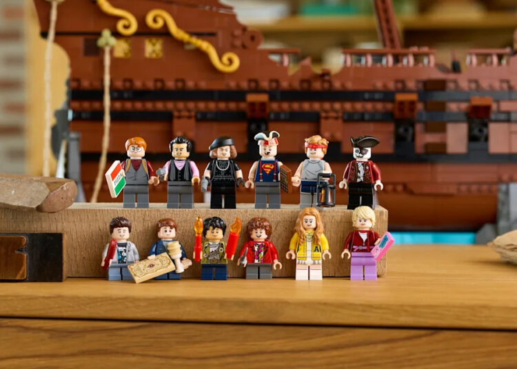 Inside the LEGO Goonies set is a dozen minifigures including Mikey, Mouth, Chunk, Andy, Data, and the rest of the crew ©Image Credit: Goonies