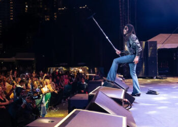 Lenny Kravitz had a homecoming concert at the 4th annual Bahamas Culinary & Arts Festival Friday. Mia Ross (Instagram/@rossss_mia)