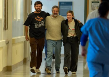 MUBI Cooper Raiff, Mark Ruffalo and Lili Reinhart in 'Hal & Harper'