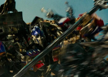Optimus Prime in the middle of a battle in Transformers: Revenge of the Fallen