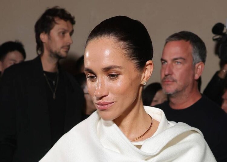 Meghan Markle's 'flirty' gesture shows 'true colors' in dramatic outfit change - Celebrity News - Entertainment