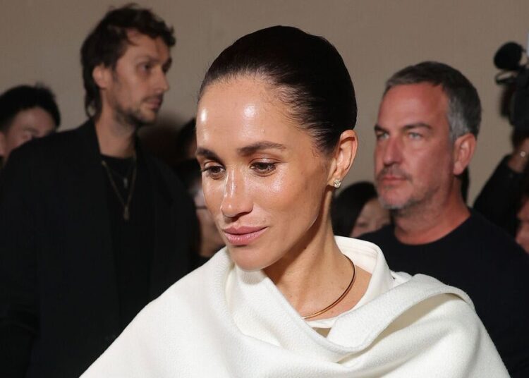 Meghan Markle's insider reacts to 'insensitive' Paris video criticism - Celebrity News - Entertainment
