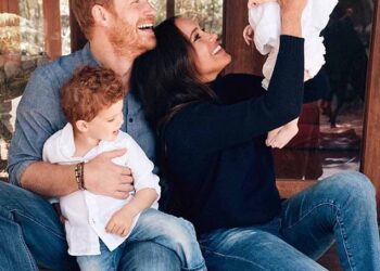 The first official photograph of Lilibet was released as part of the Sussexes' festive card in 2021 when she was already six months old