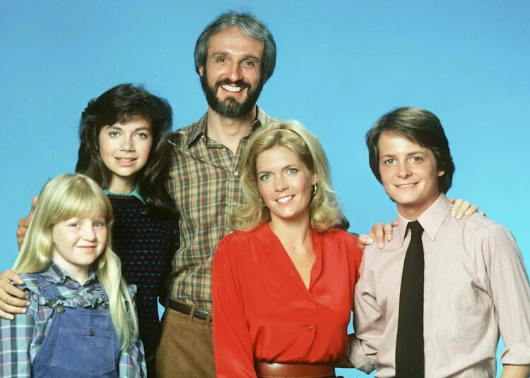 Ubu Prods/Kobal/Shutterstock Michael Gross, Justine Bateman, Meredith Baxter Birney, Michael J. Fox, Tina Yothers in 'Family Ties.'