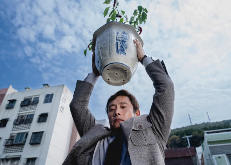 Park Chan-wook Is Back with a Satire About a Job Seeker Who’ll Kill for His Next Role