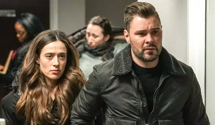 Ruzek and Burgess walking in "Chicago PD"