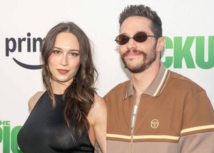 Pete Davidson and Elsie Hewitt Have Reportedly Discussed Marriage: ‘Very Committed to Each Other’ – Star Magazine