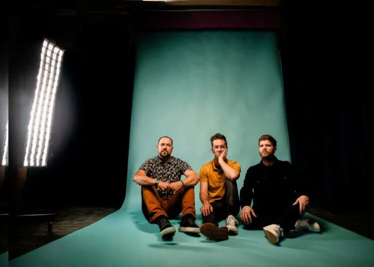 Catch Pressing Strings live at Thrasher Opera House on Oct. 16. The trio’s energetic sound and harmonies promise a memorable night.
