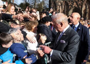 King Charles III meets members of the public during his visit to Lichfield Cathedral to celebrate the local community and heritage skills, with a focus on the Fenland Black Oak Table, The Table for the Nation. Picture date: Monday October 27, 2025. PA Photo. Photo credit should read: Temilade Adelaja/PA Wire
