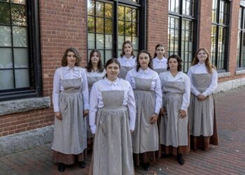 Professor Harrigan's Farewell Play: Mill Girls | Arts & Entertainment