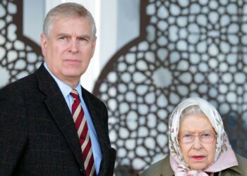 Queen's one-word response to Prince Andrew sex scandal allegations - Royals - News