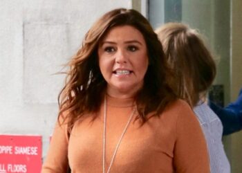 Rachael Ray Slams Critics Who Say She Left the Spotlight: ‘I Don’t Know What They’re Talking About’ – Star Magazine