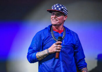 Rapper Vanilla Ice takes the main stage to perform during Winterfest in Wellington, FL, on Friday, December 10, 2021. (Andres Leiva, Palm Beach Post)