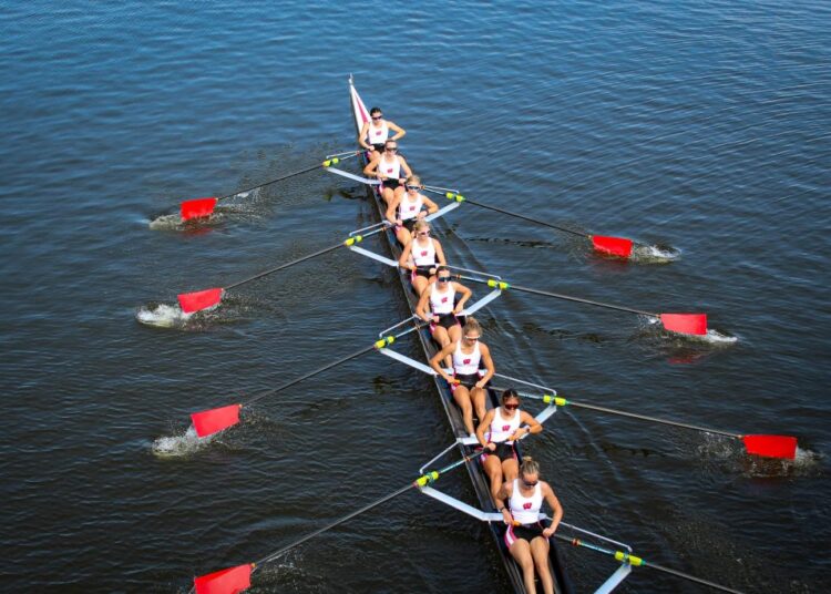 Milwaukee River Challenge. Photo courtesy of the Milwaukee Riverwalk District.
