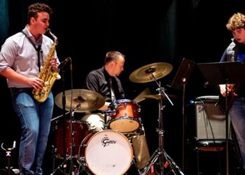 Roseburg High band ensemble scores second in Pride of the Northwest | Entertainment