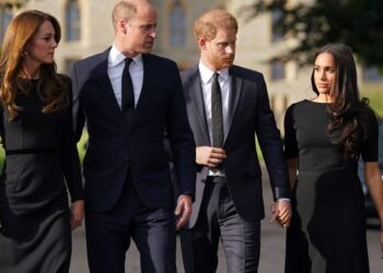 Royal Family LIVE: Moment Princess Kate went into 'self-preservation mode' in Meghan feud | Royal | News