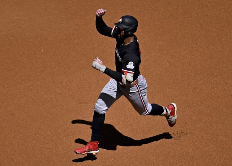 Royals Urged To Trade For $100 Million 2-Time All-Star Rival Outfielder