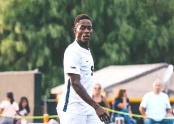 Mustangs Drop Close One to Royals