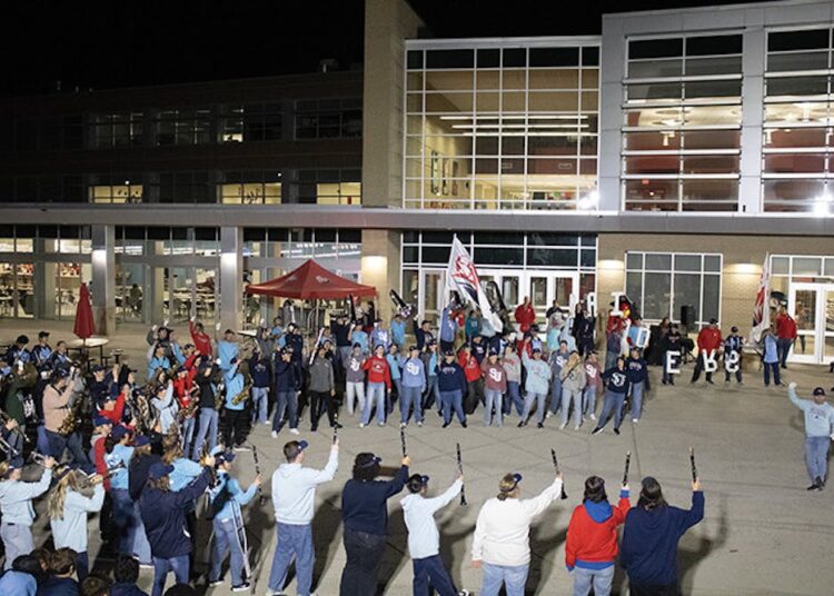 SU student groups bring the entertainment and fun to the homecoming Pep Rally