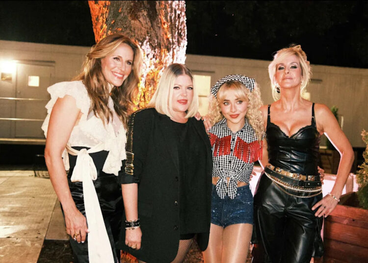 Sabrina Carpenter was joined by The Chicks at Austin City Limits Music Festival set on Saturday Oct. 11, 2025. (Alfredo Flores/Provided by C3 Presents)