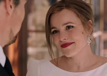 Christine Palmer talking to Doctor Strange in Doctor Strange in the Multiverse of Madness