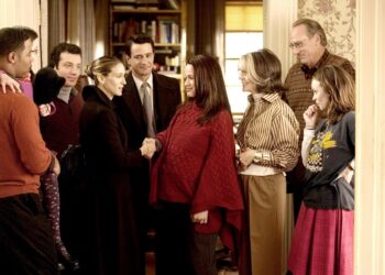 Family-Stone-Cast-MCDFAST_FE038