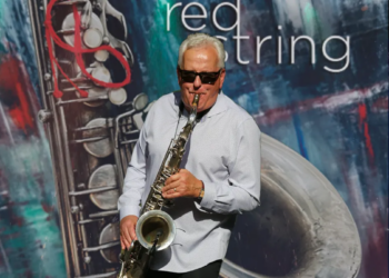 Sax man Deric Dyer to launch new album at party at Joe's Album's