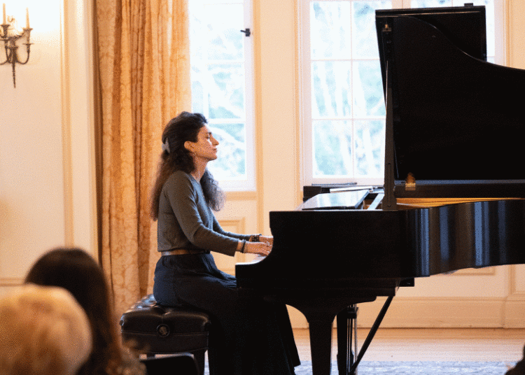 Pianist Dalida Arakelian plays on grand piano at Scholarship Foundation of Santa Barbara event. (Courtesy photo)