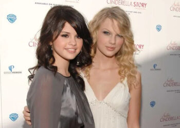 John Shearer/WireImage Selena Gomez and Taylor Swift attend an event together in 2008