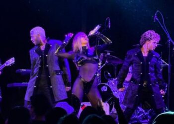 Shab makes emotional return to New York - Music News