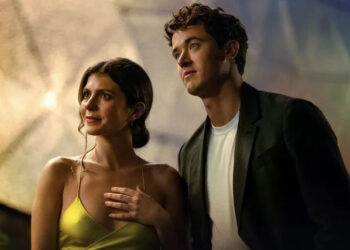 Daniel Escale/Netflix Emily Bader and Tom Blyth in 'People We Meet on Vacation.'