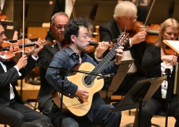 Sean Shibe plays Poul Ruders' Second Guitar Concerto at the Barbican