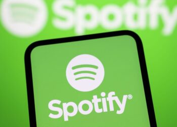Spotify users boycott platform after it refuses to stop ICE support - Celebrity News - Entertainment