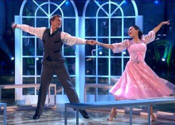 Amber Davies kicked off Saturday night's Strictly Come Dancing with a stunning American Smooth with her partner Nikita Kuzmin