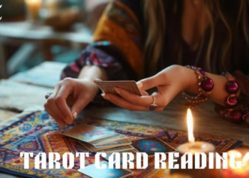 Tarot Horoscope Today: Zodiac Sign Predictions for October 13, 2025(Freepik)
