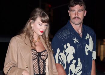 Taylor Swift & Travis Kelce Could Star in a Love Story Together — Source